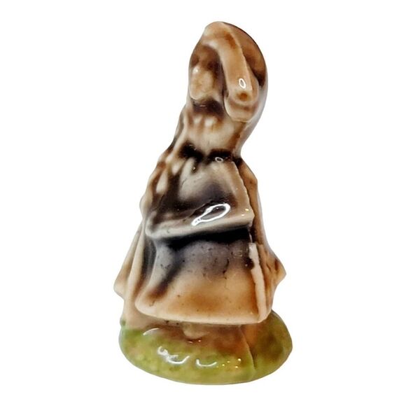 Wade Whimsies Nursery Rhyme "Little Bo-Peep" Figurine Red Rose Tea '71-79 - Picture 2 of 4